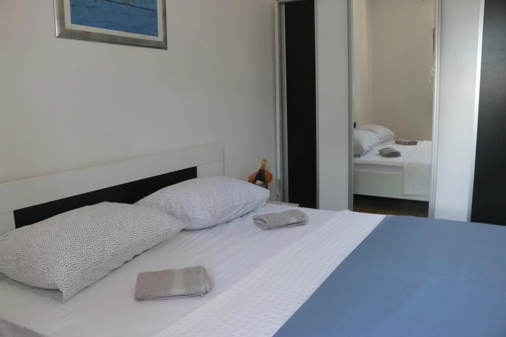 Beachfront Apartment Drazen, With Garden And Parking Split Dış mekan fotoğraf
