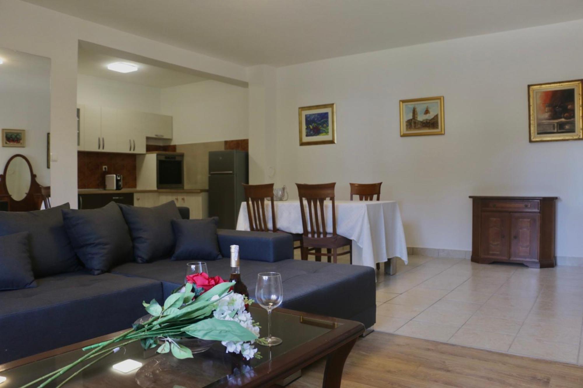 Beachfront Apartment Drazen, With Garden And Parking Split Dış mekan fotoğraf