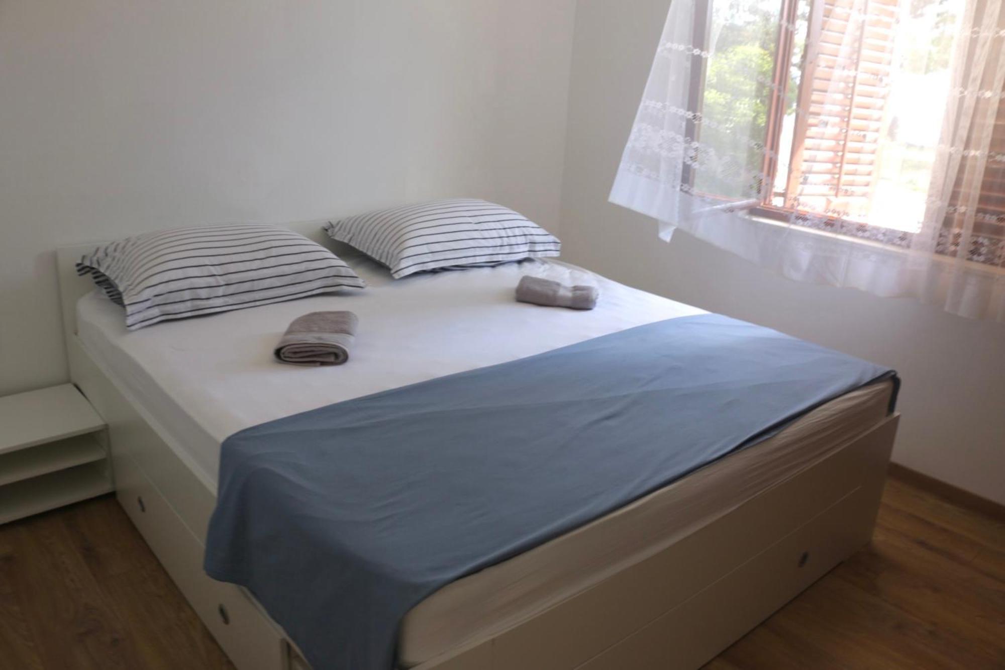 Beachfront Apartment Drazen, With Garden And Parking Split Dış mekan fotoğraf