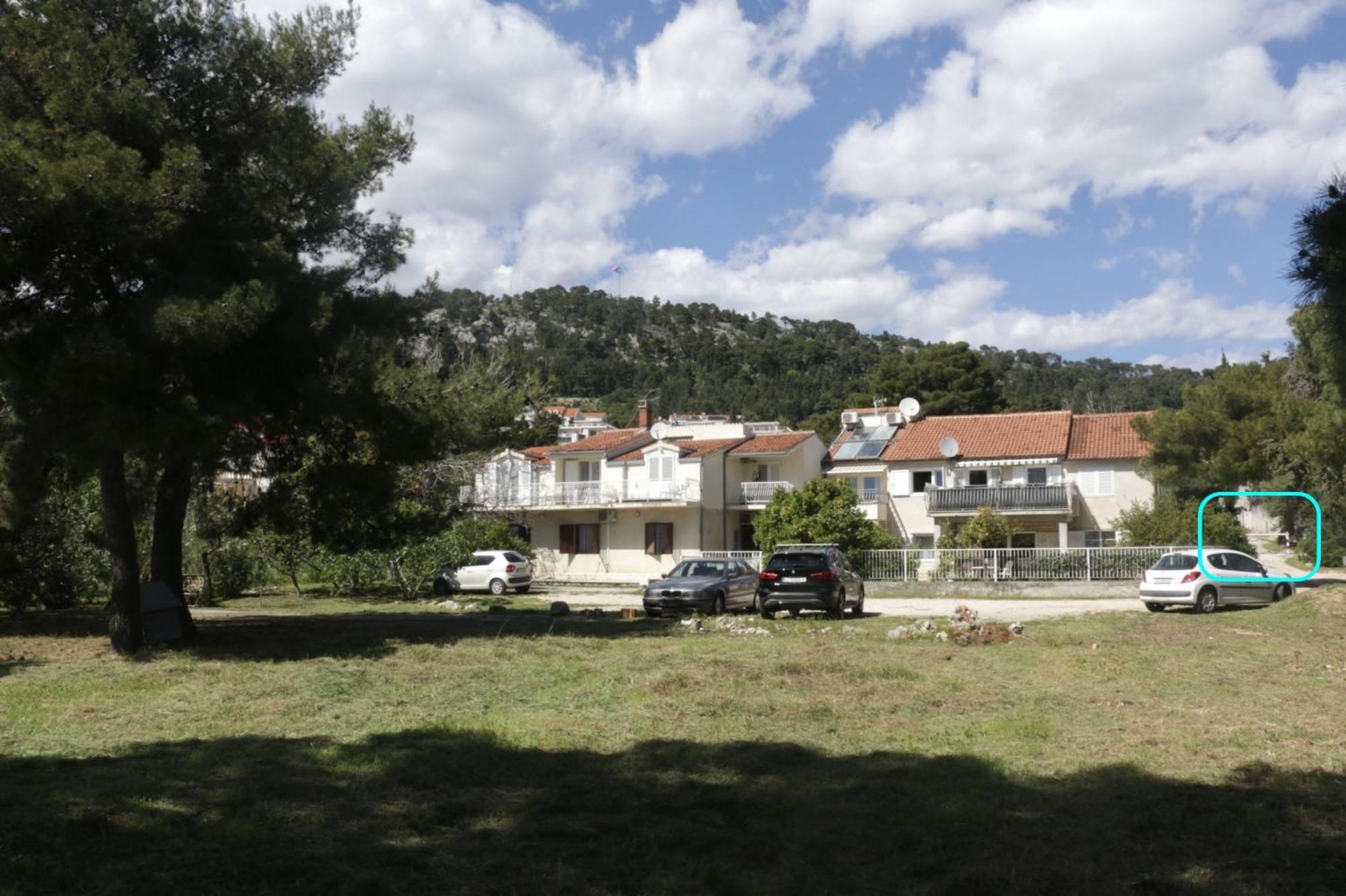 Beachfront Apartment Drazen, With Garden And Parking Split Dış mekan fotoğraf
