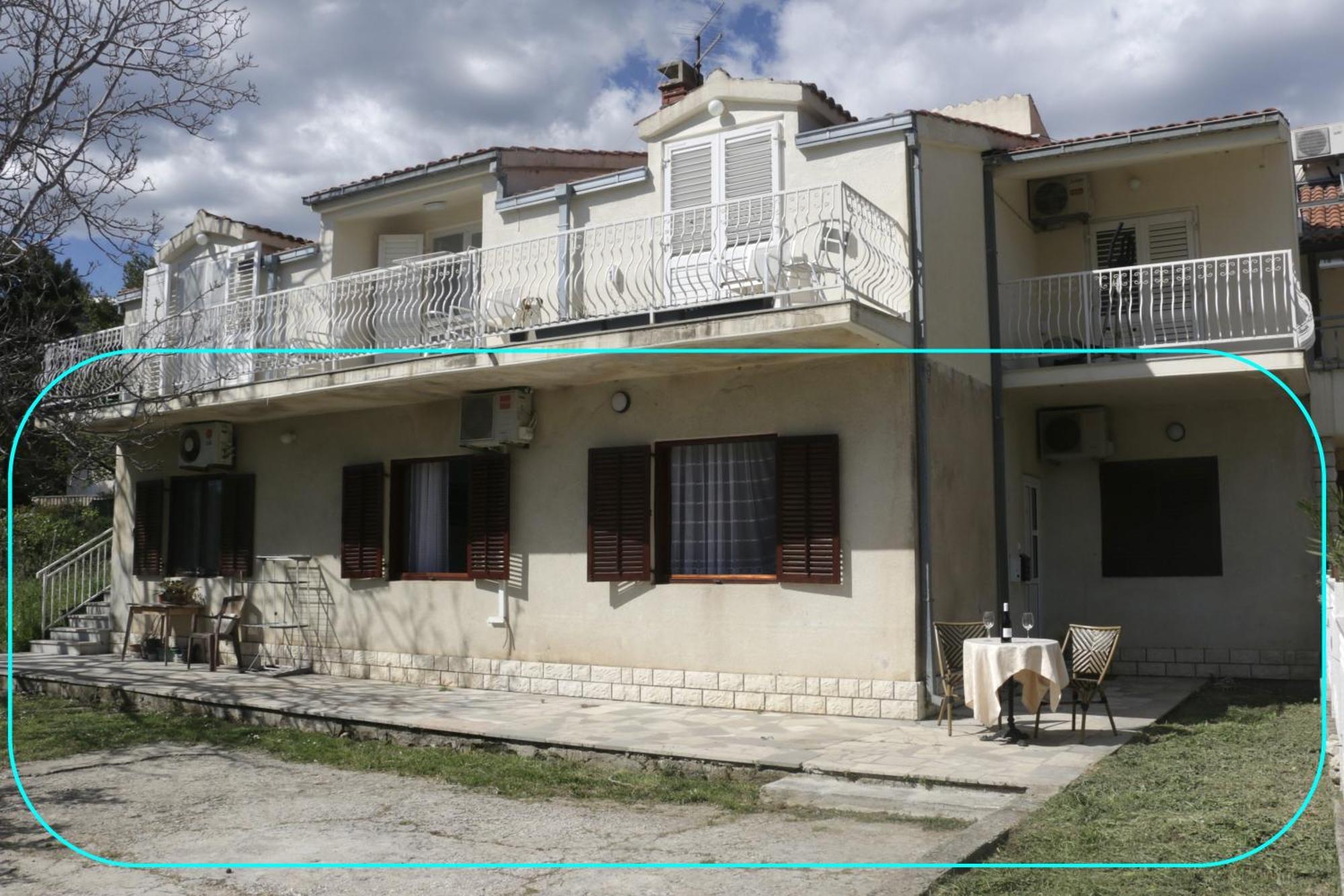 Beachfront Apartment Drazen, With Garden And Parking Split Dış mekan fotoğraf