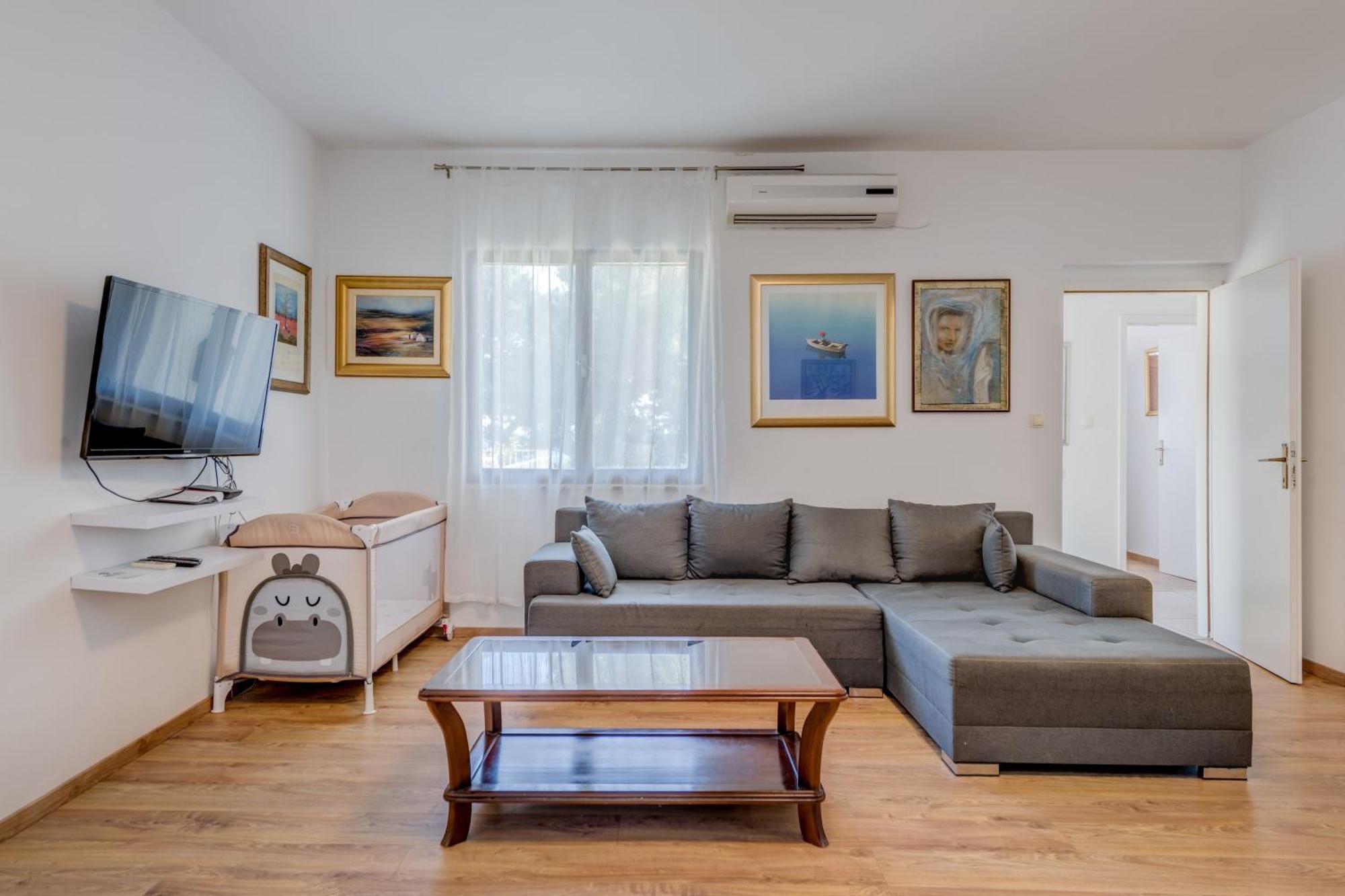 Beachfront Apartment Drazen, With Garden And Parking Split Dış mekan fotoğraf