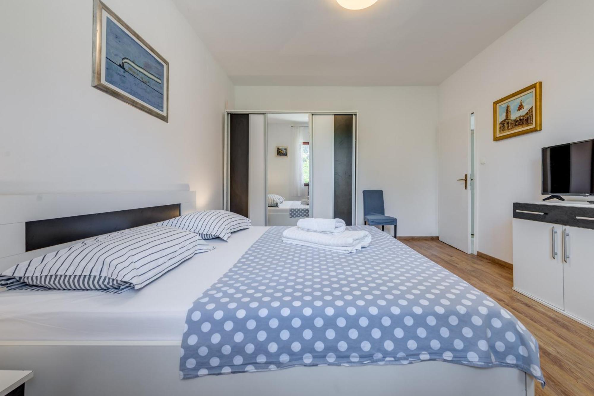 Beachfront Apartment Drazen, With Garden And Parking Split Dış mekan fotoğraf