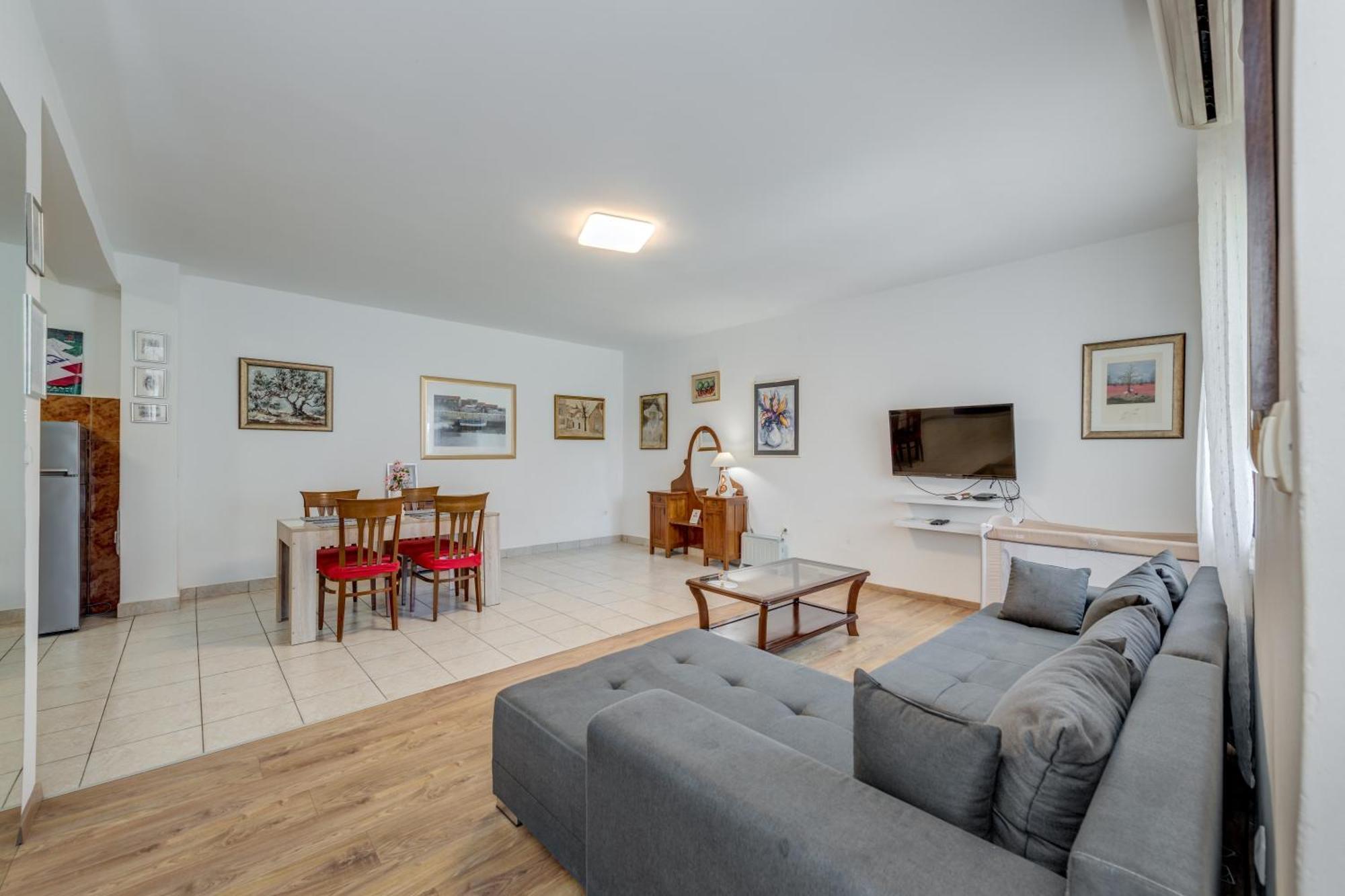 Beachfront Apartment Drazen, With Garden And Parking Split Dış mekan fotoğraf